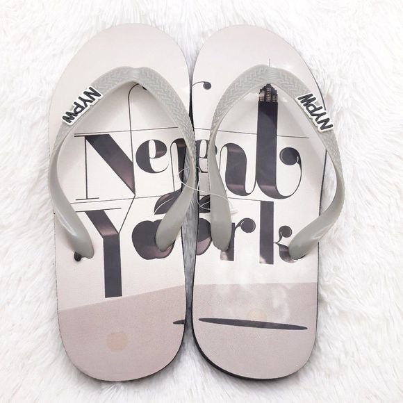 NYPW Women's "NEW YORK CITY GRAPHICS" Thong Flip Flops (Size Small 5- 6) NEW!!! - Picture 1 of 5